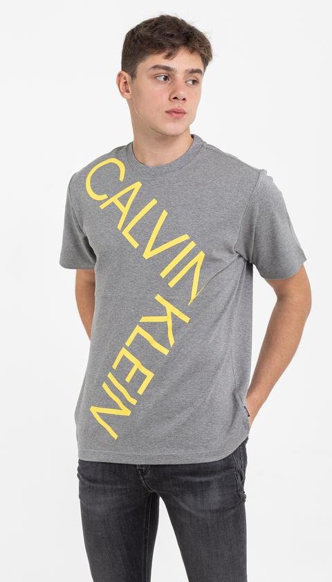  Calvin Klein Bold Logo Relax Erkek T-Shirt
