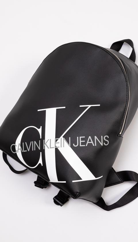  Calvin Klein Kadın Sırt Çanta