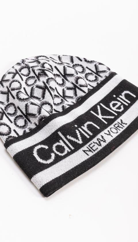  Calvin Klein Kadın Şapka