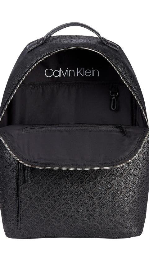  Calvin Klein Erkek Sırt Çantası