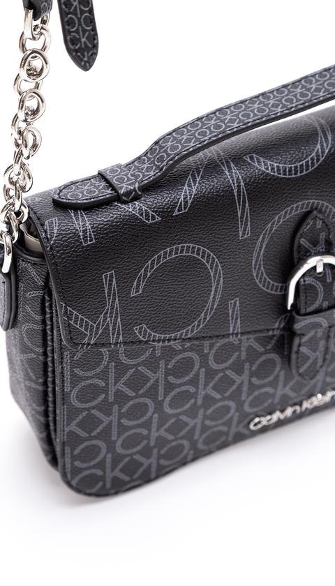  Calvin Klein Shoulder Bag W/Top H Mono Scl Kadın Mini Omuz Çantası