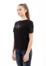  Calvin Klein Reflective Monogram Tee Kadın Bisiklet Yaka T-Shirt