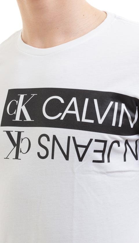  Calvin Klein Mirror Logo Seasonal Tee Ss Erkek Bisiklet Yaka T-Shirt