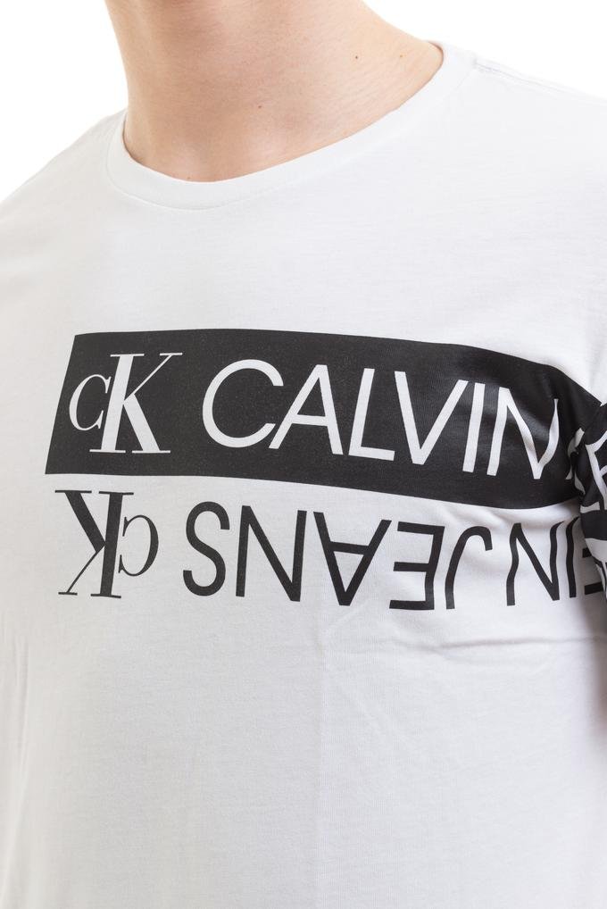  Calvin Klein Mirror Logo Seasonal Tee Ss Erkek Bisiklet Yaka T-Shirt