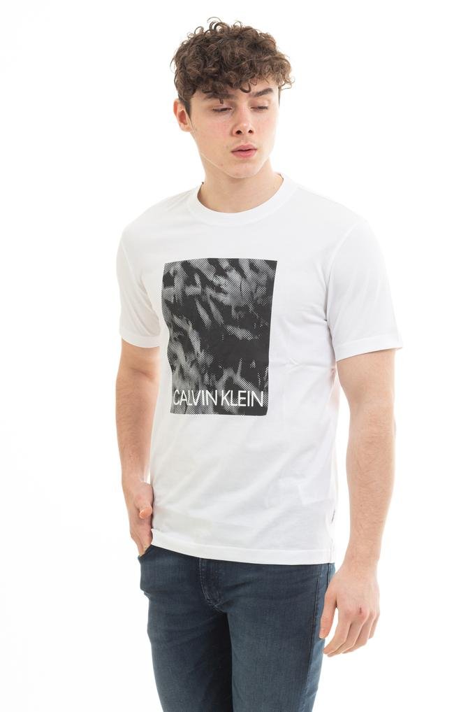 Calvin Klein Graphic Box Print T-Shirt Erkek Bisiklet Yaka T-Shirt