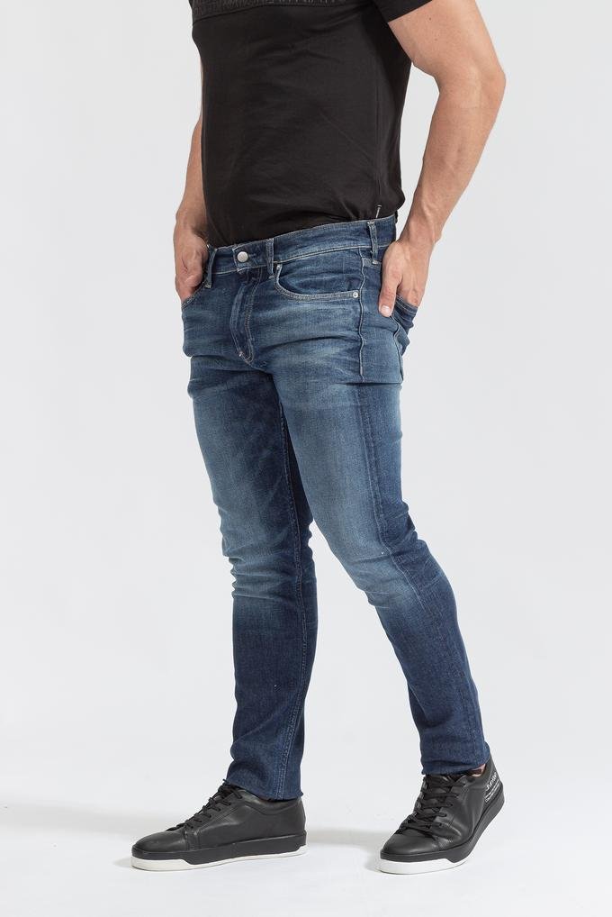  Calvin Klein Slim Taper Erkek Jean Pantolon