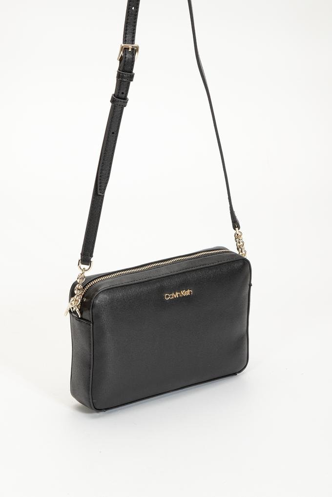  Calvin Klein Camera Bag Md Saffiano Kadın Mini Omuz Çantası