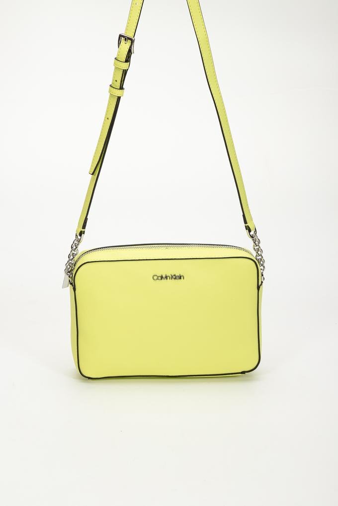  Calvin Klein Camera Bag Md Kadın Mini Omuz Çantası