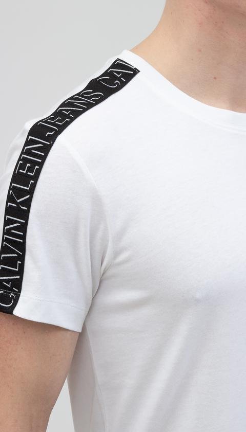  Calvin Klein Shadow Shoulder Tape Tee Erkek Bisiklet Yaka T-Shirt