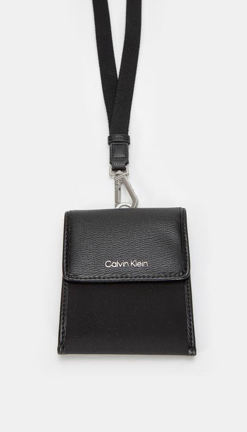  Calvin Klein Urban Utility Wearable 8Cc Erkek Cüzdan