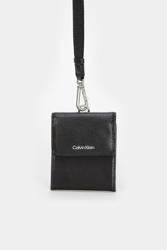  Calvin Klein Urban Utility Wearable 8Cc Erkek Cüzdan