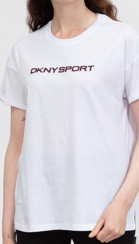  DKNY Layered Shadow Logo Kadın Bisiklet Yaka TShirt