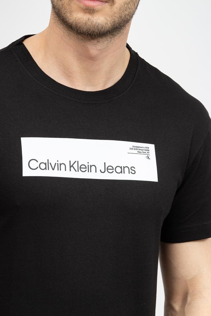 Calvin Klein Hyper Real Box Logo Erkek Bisiklet Yaka T-Shirt