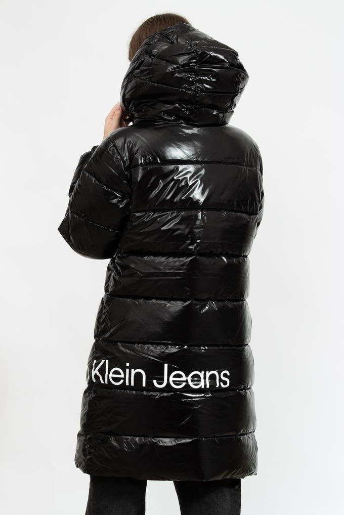  Calvin Klein Shiny Long Fitted Kadın Mont