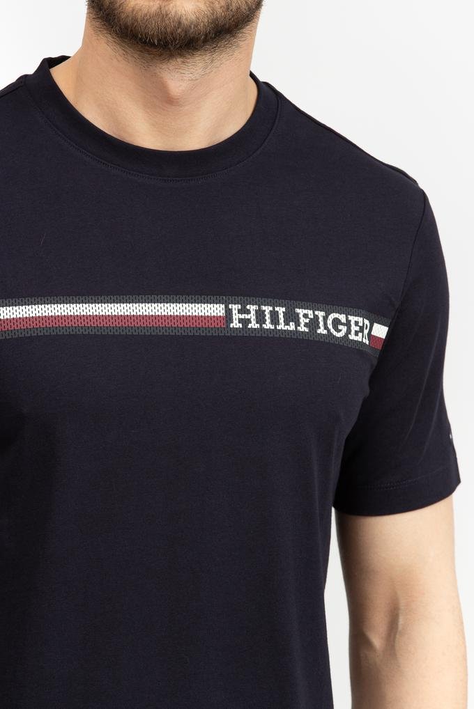  Tommy Hilfiger Monotype Chest Stripe Erkek Bisiklet Yaka T-Shirt