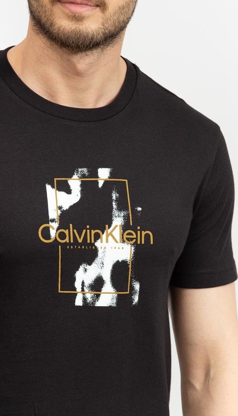  Calvin Klein Camo Logo Erkek Bisiklet Yaka T-Shirt