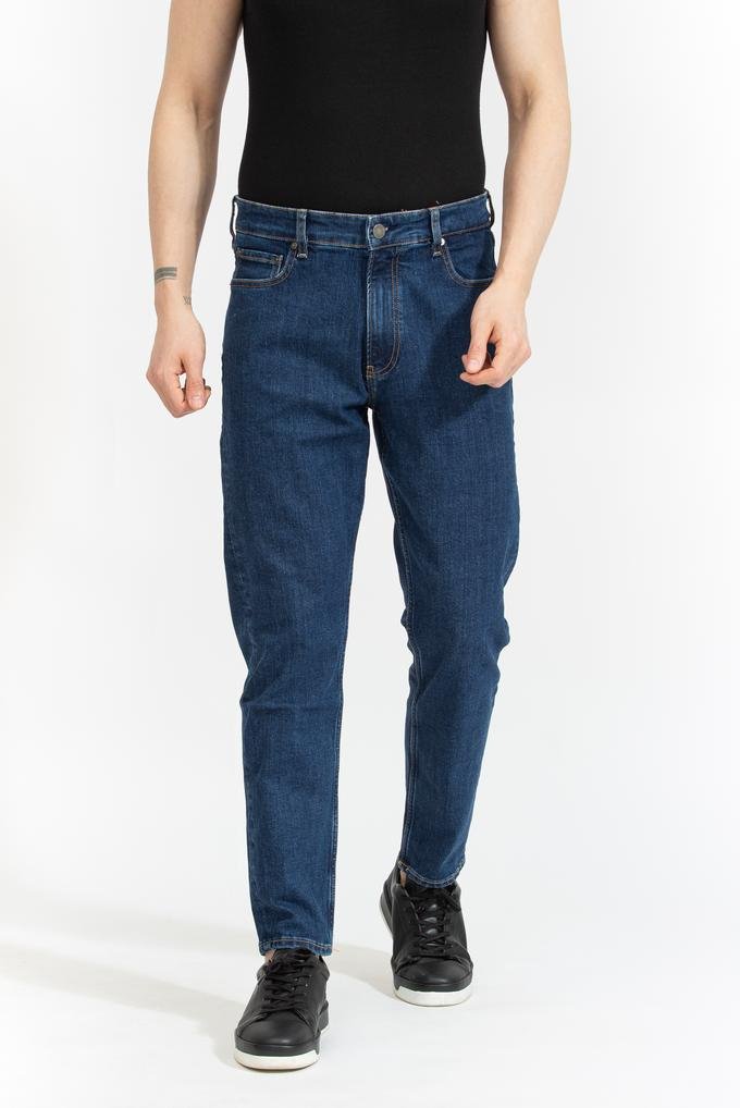  Calvin Klein Tapered Fit Erkek Jean Pantolon