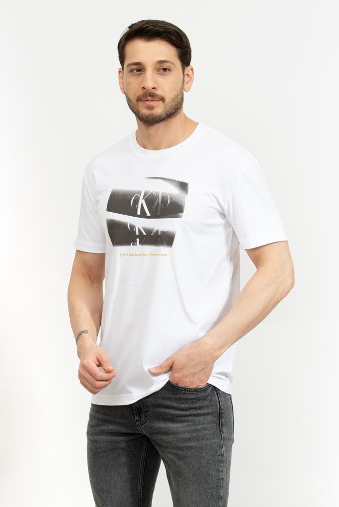  Calvin Klein Slogan Erkek Bisiklet Yaka T-Shirt